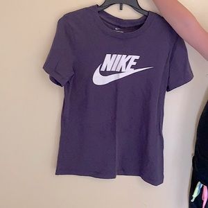 Ladies Small Short Sleeve T-shirt